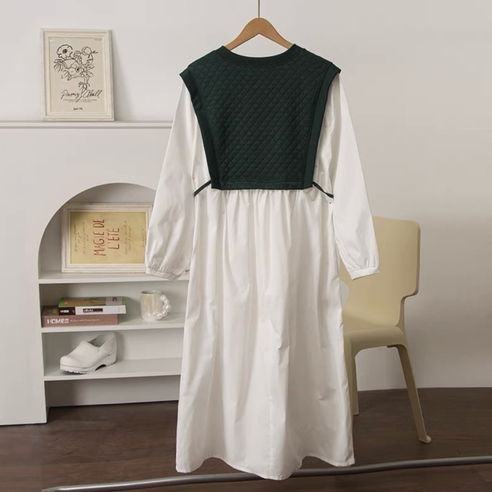 Elegant White and Green Long Sleeve Dress